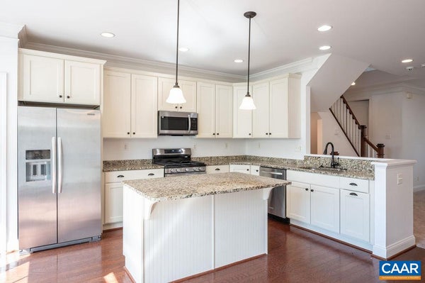 2908 TEMPLEHOF CT, EARLYSVILLE, VA 22936 - Image c5b0e31cdffce81fcbddf72ea832fbe6/4286506281