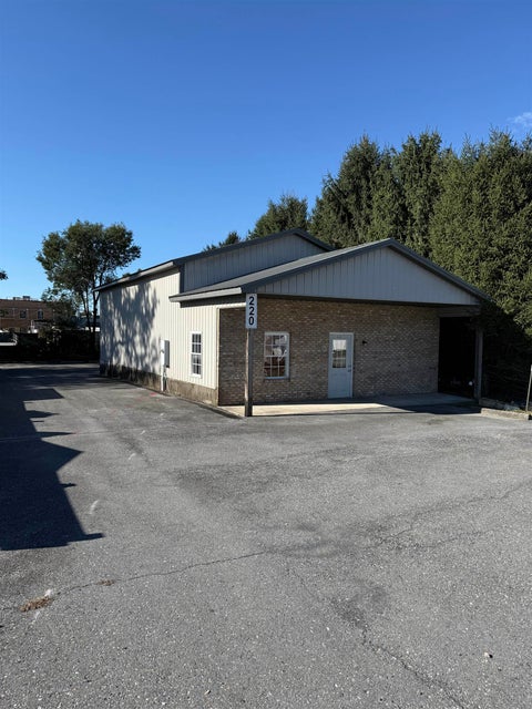 Photo for 220 OLD RIVER RD