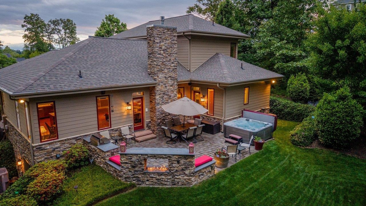 140 WILTON PL