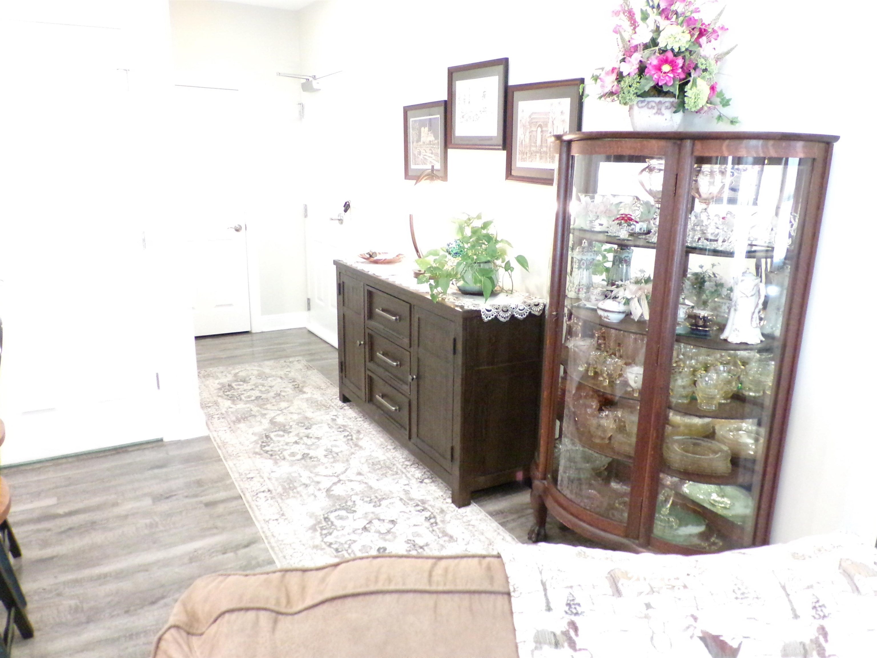 31 GABLES EAST WAY 401