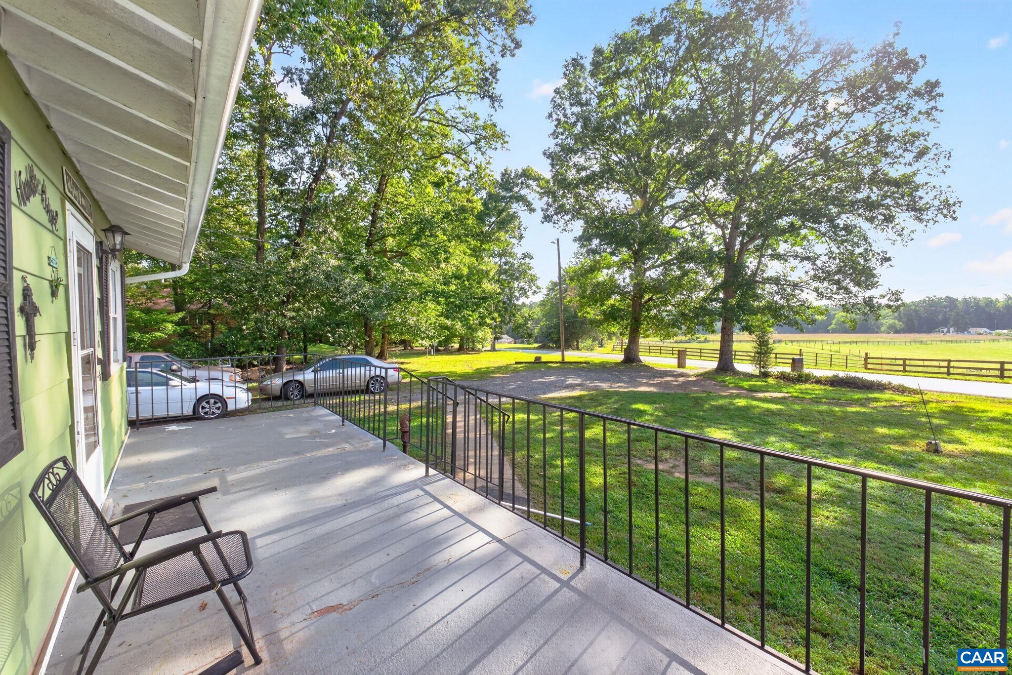1360 RUNNING DEER DR