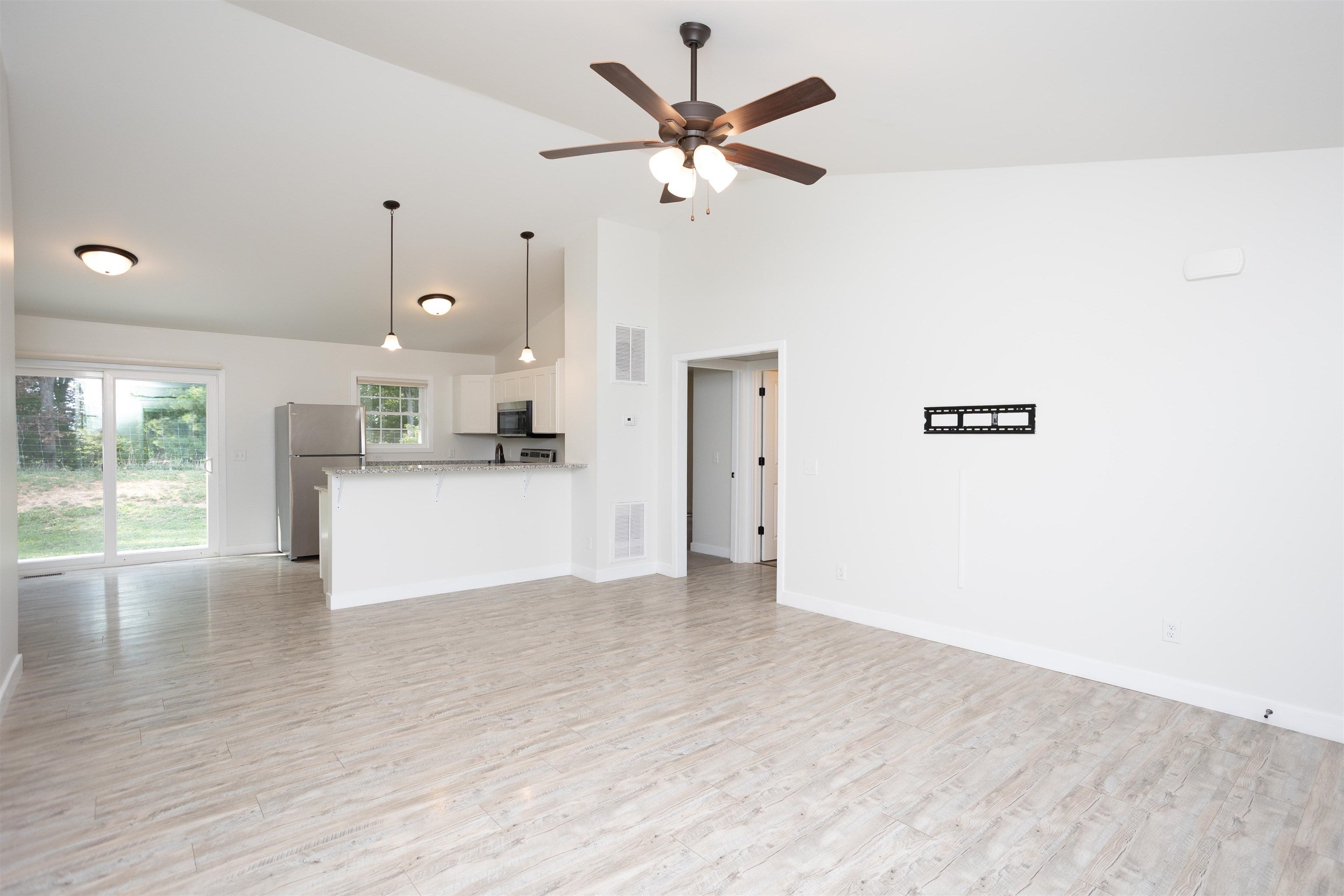 2330 WHITESTONE DR