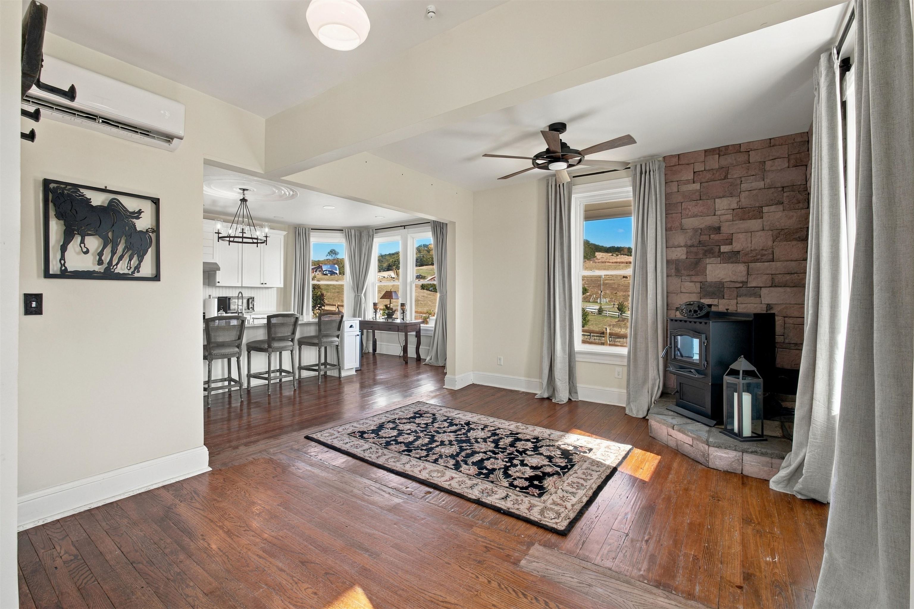 374 FINLEY RD