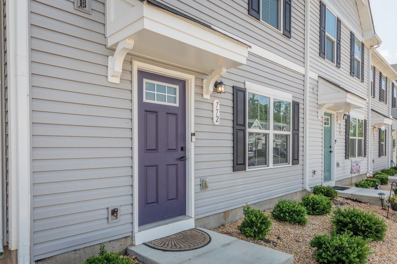 772 CARSON CIR