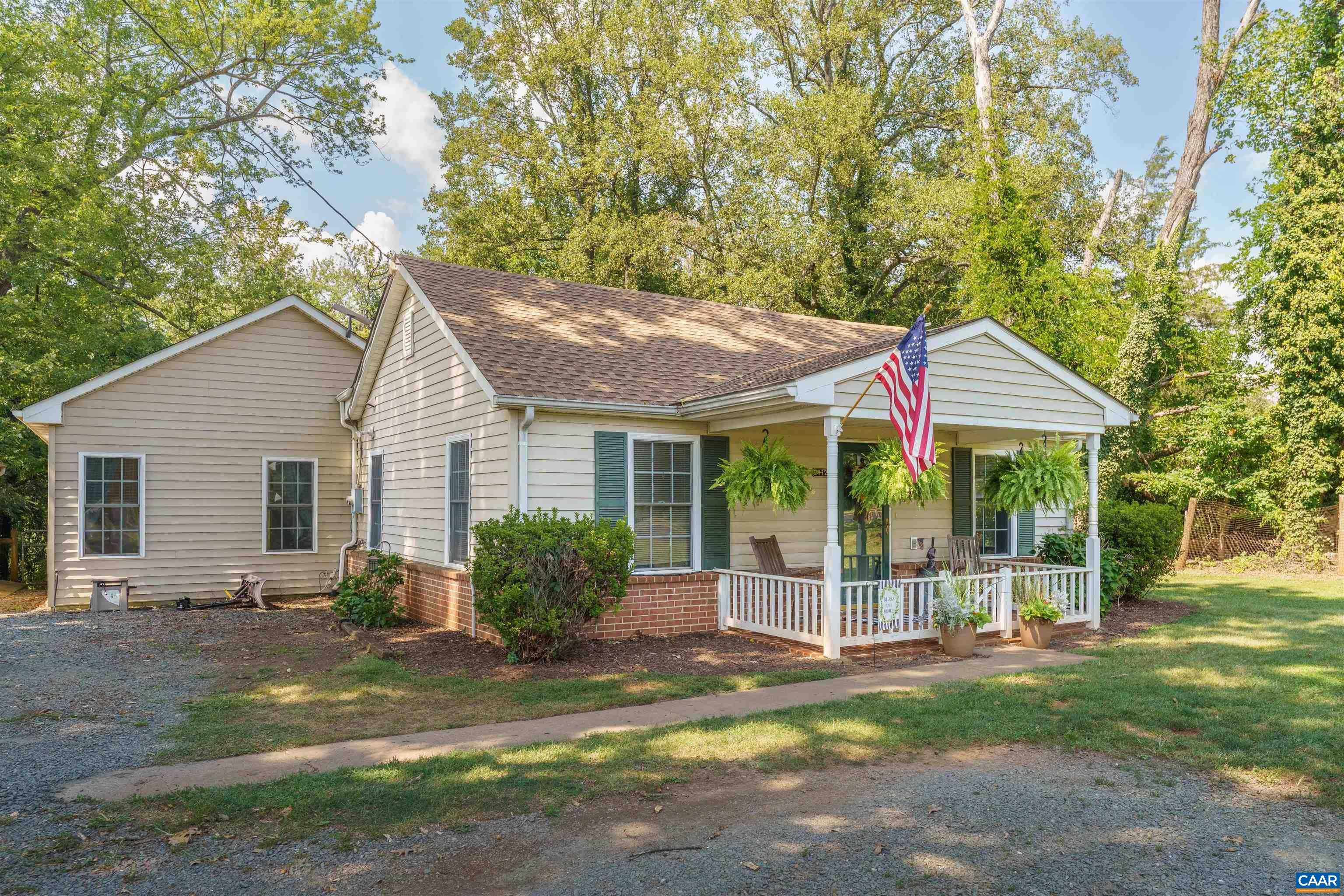 2912 SCOTTSVILLE RD