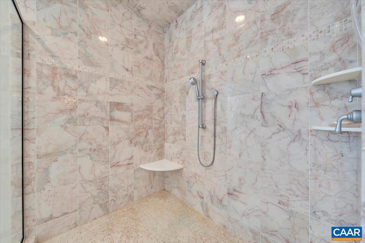 Goode, Virginia 24556, United States, 4 Bedrooms Bedrooms, ,5 BathroomsBathrooms,Residential,Active,137918