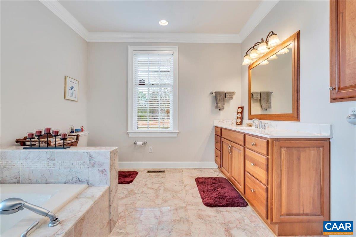 Goode, Virginia 24556, United States, 4 Bedrooms Bedrooms, ,5 BathroomsBathrooms,Residential,Active,137918