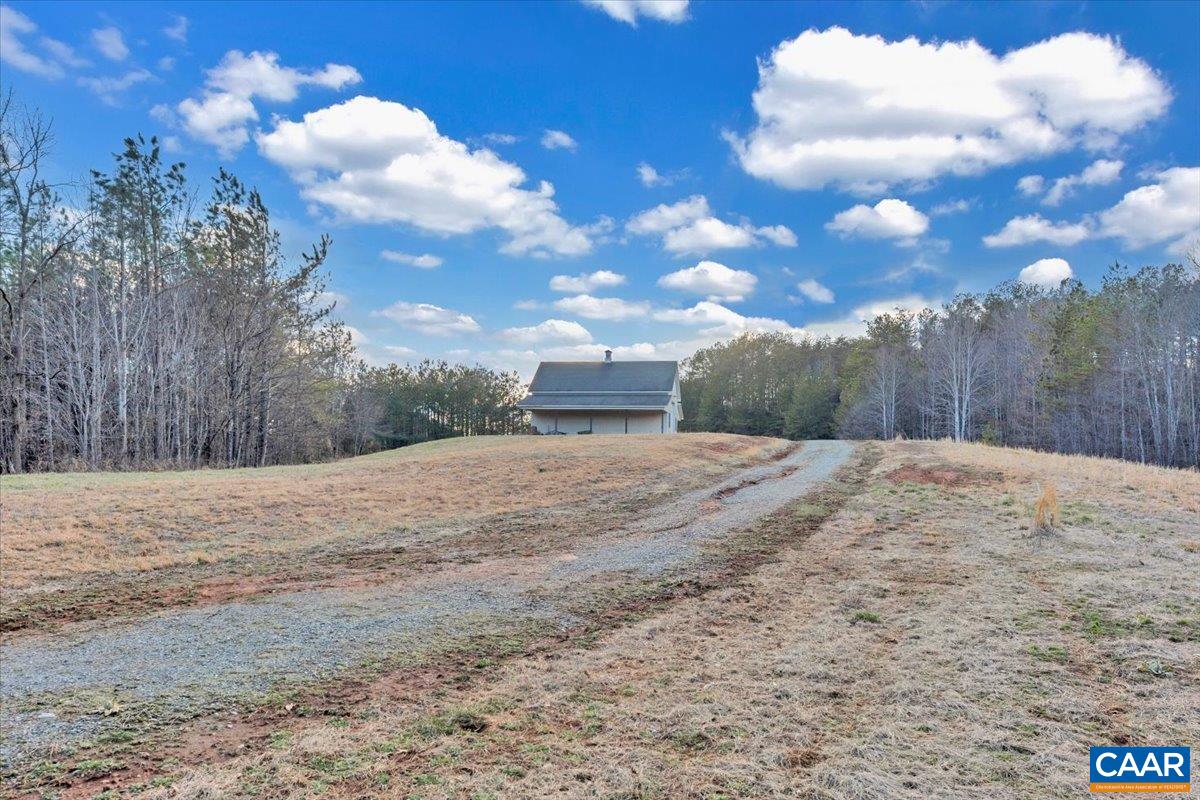 Goode, Virginia 24556, United States, 4 Bedrooms Bedrooms, ,5 BathroomsBathrooms,Residential,Active,137918