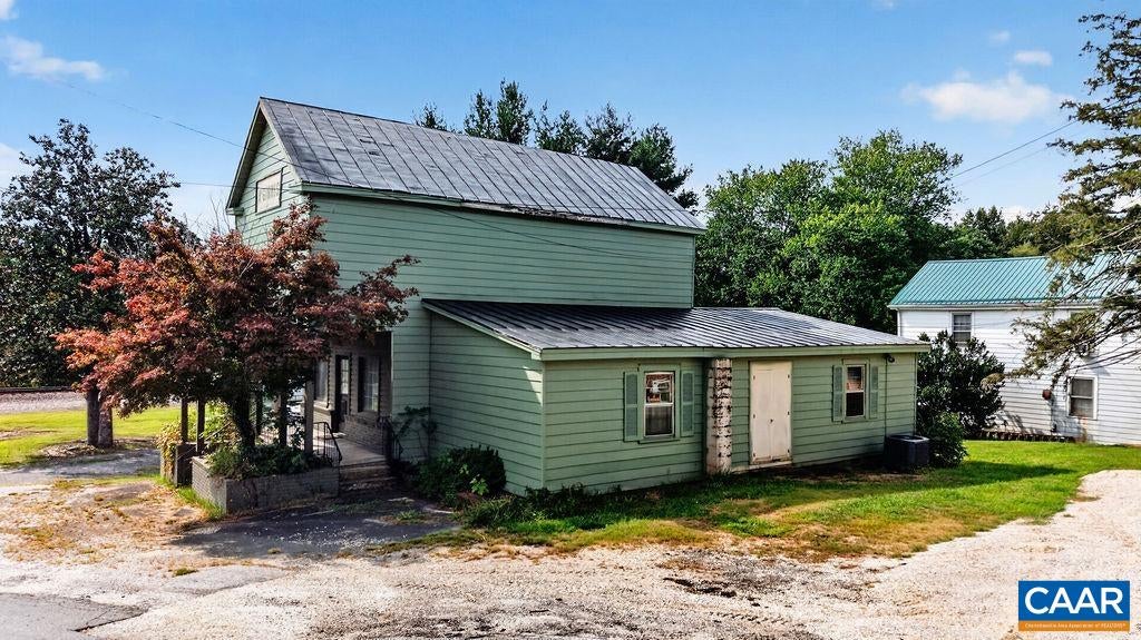 10681 JAMES RIVER RD
