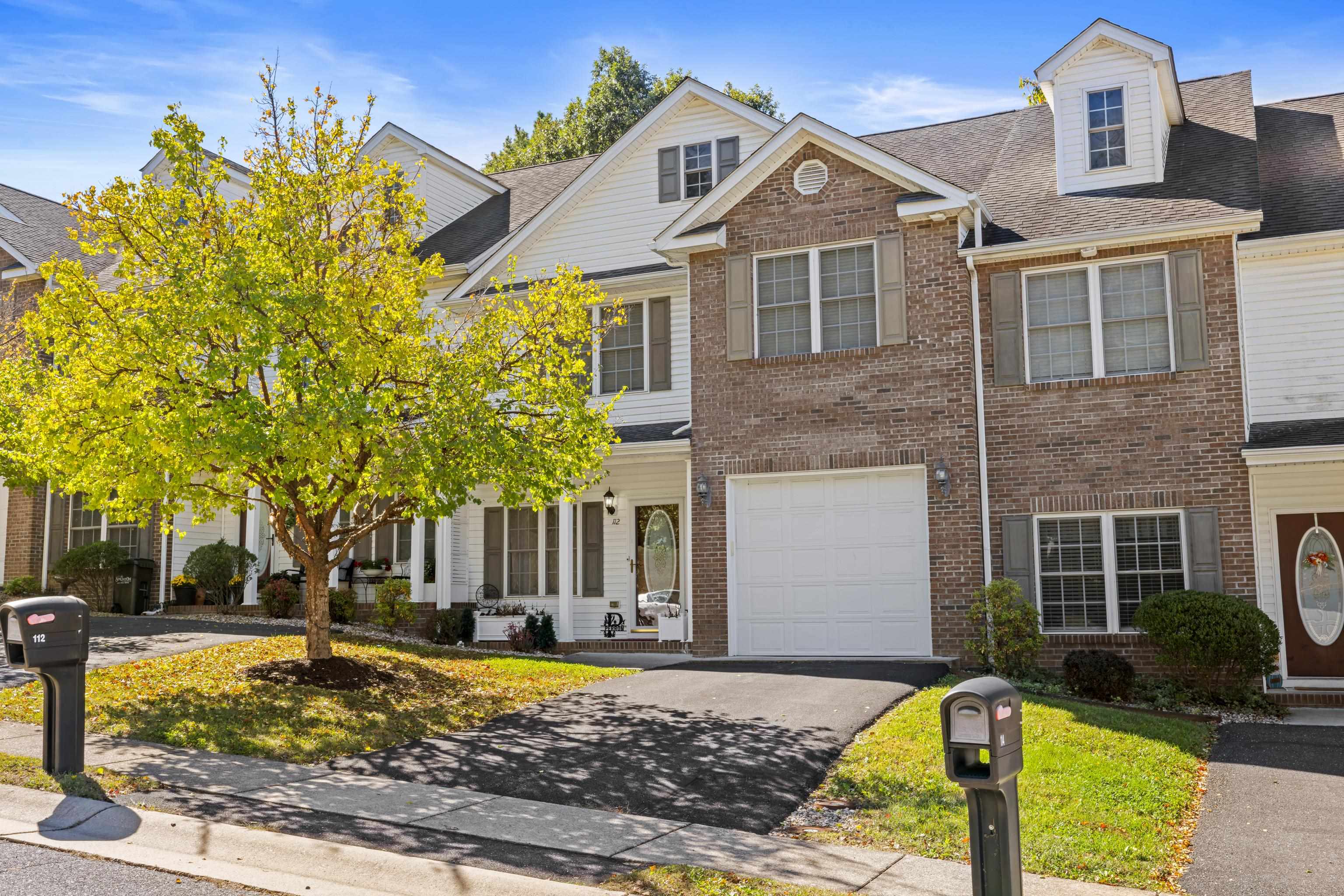 112 COLLINSWOOD DR