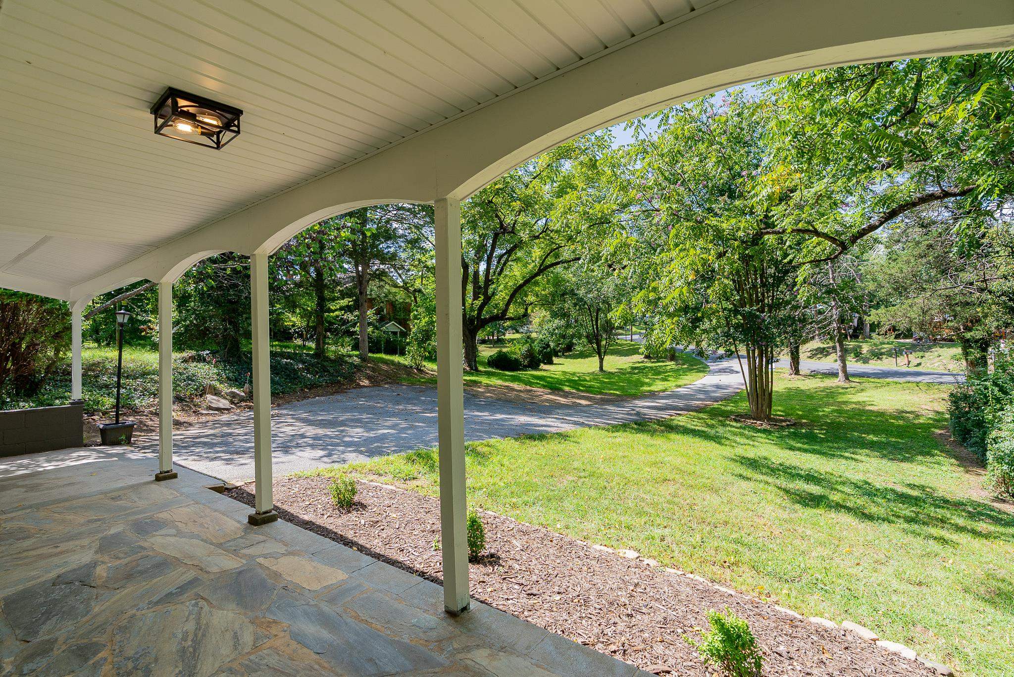 546 LUPTON RD