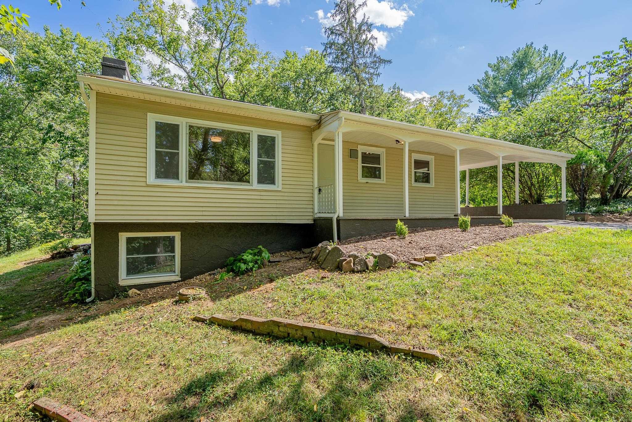 546 LUPTON RD