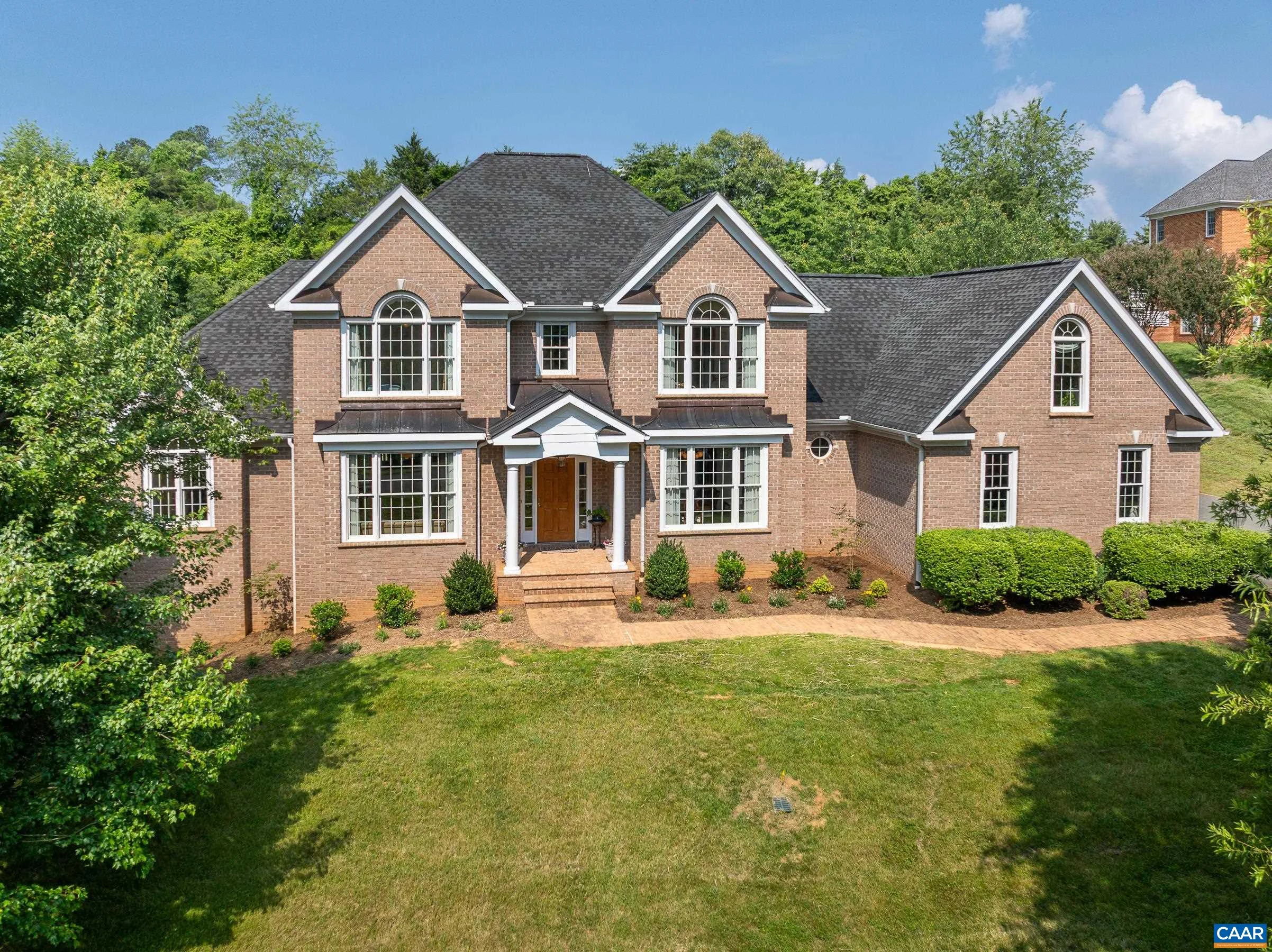 455 Foxdale Ln
