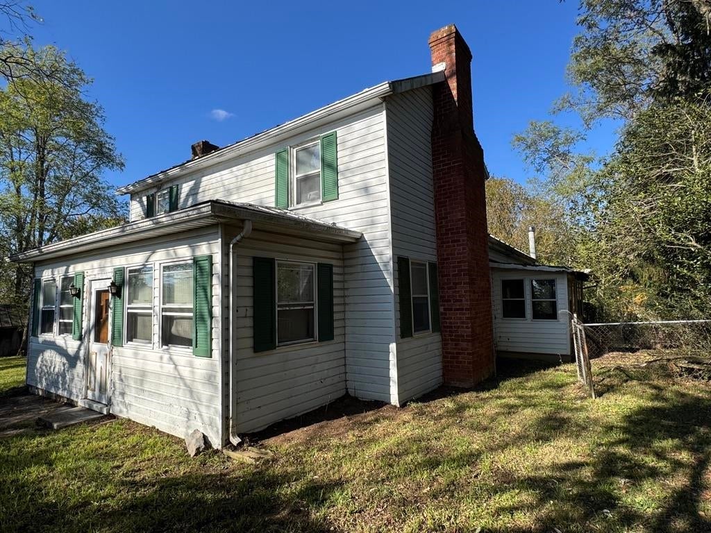 21 SUGAR LOAF RD