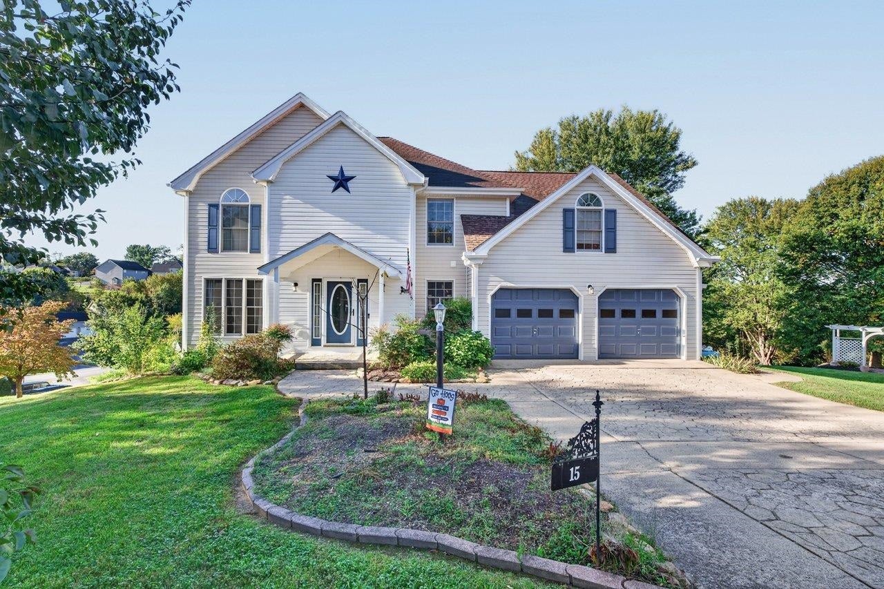 15 MARIE CT