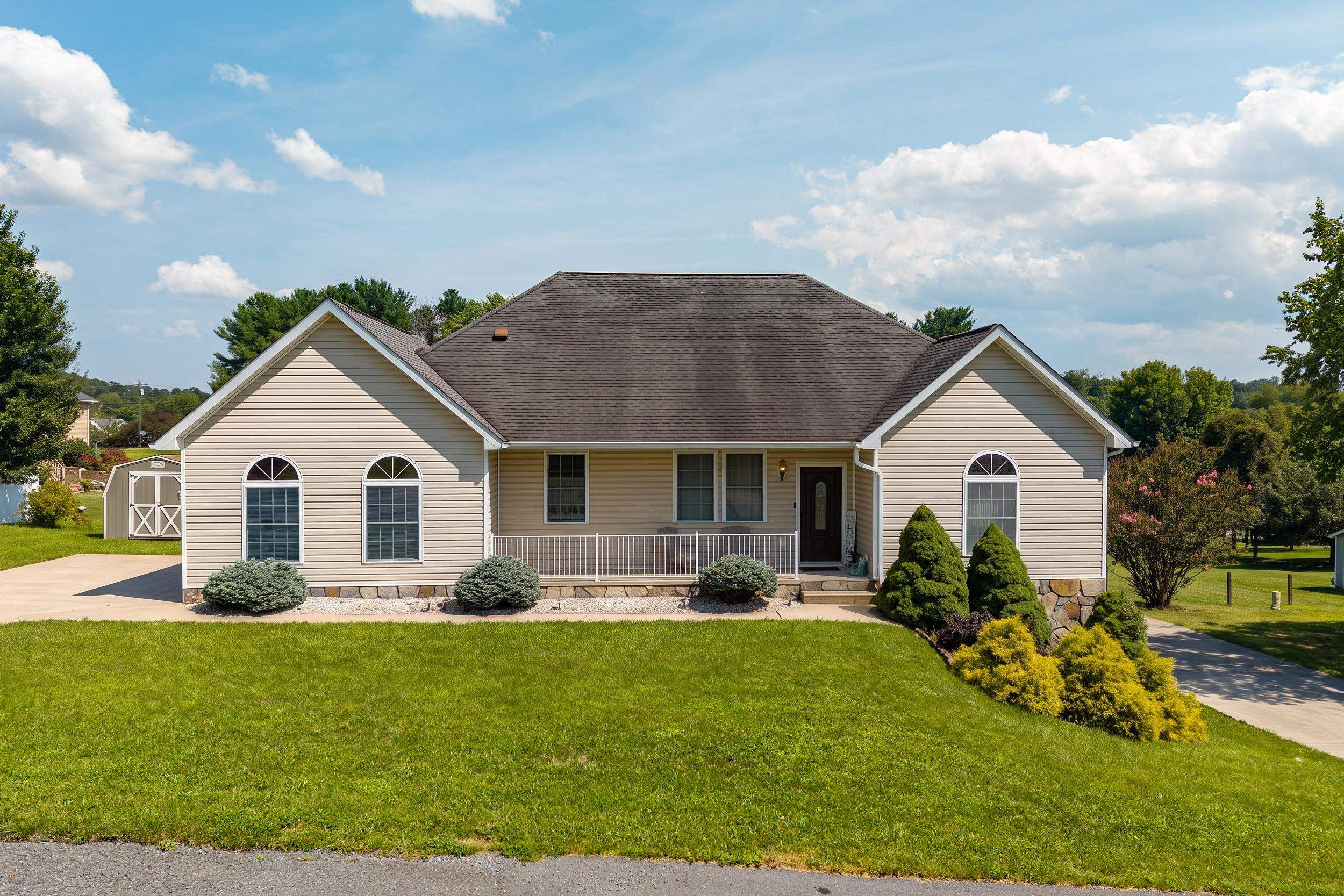 1655 Briarcrest Dr, Rockingham, VA, 22801