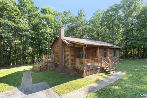 Photo for 406 GREEN MEADOW LN