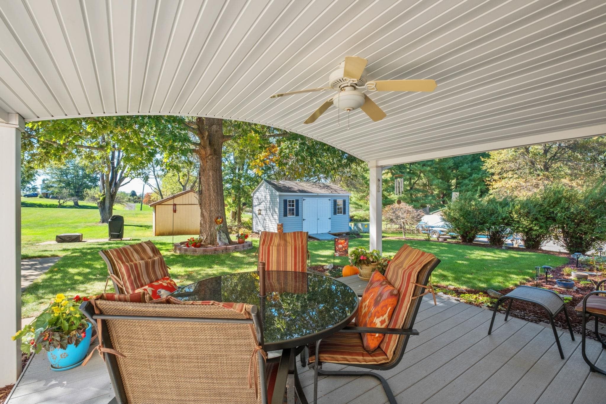 87 SUNSET DR