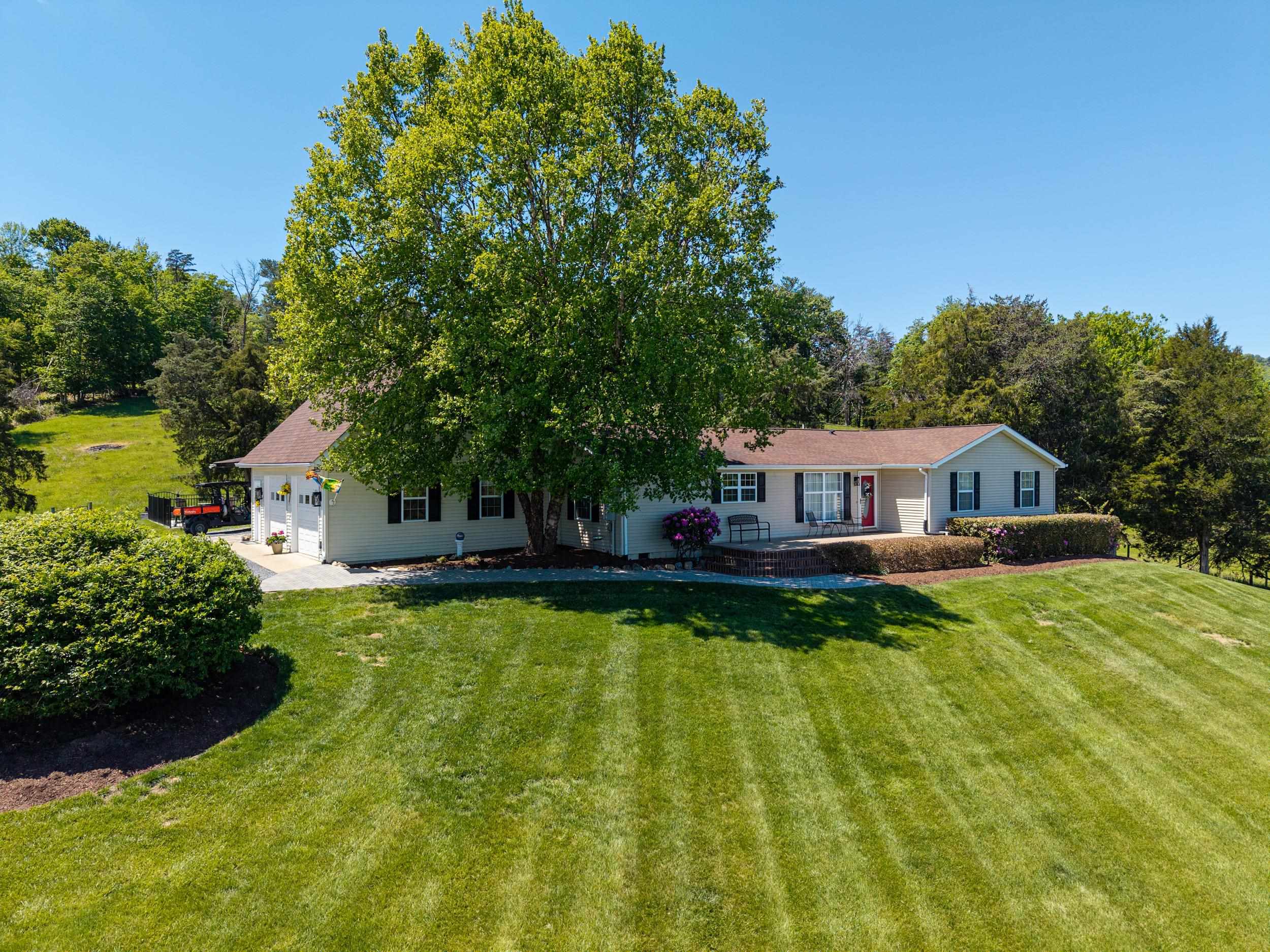 234 PARADISE LN