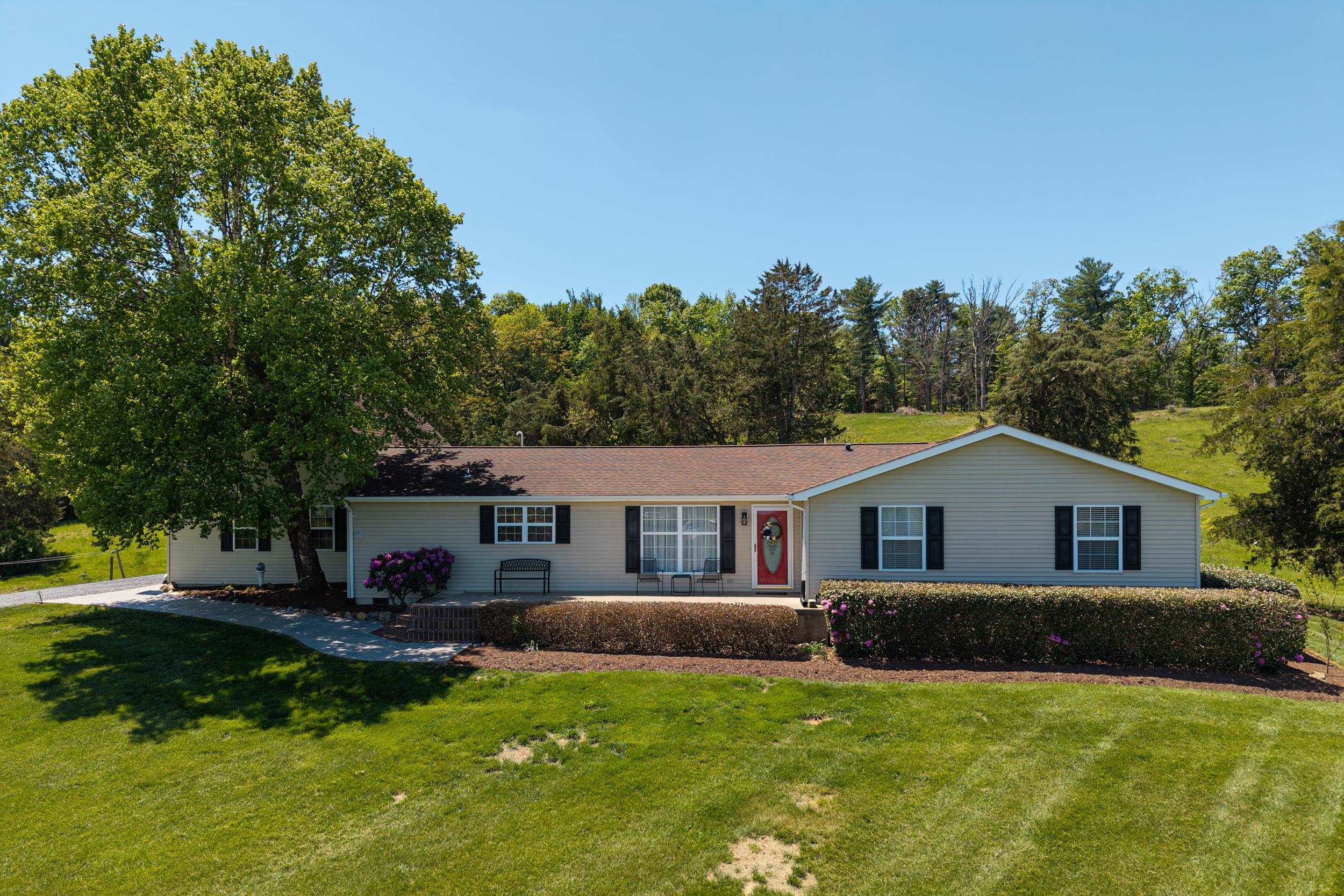 234 PARADISE LN