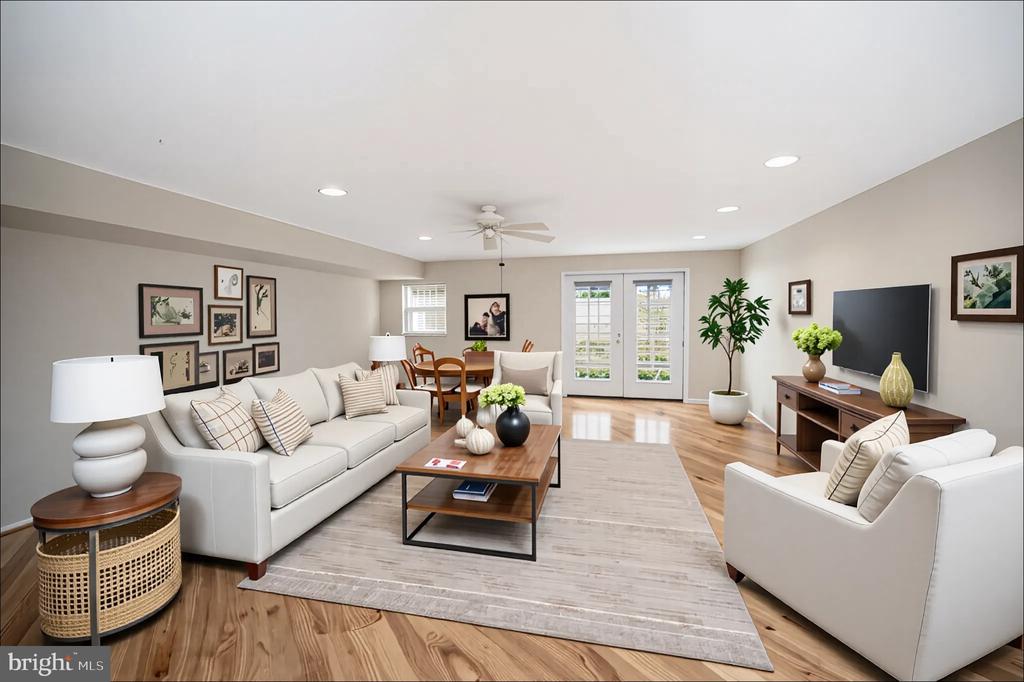 Fredericksburg, Virginia 22407, United States, 4 Bedrooms Bedrooms, ,4 BathroomsBathrooms,Residential,Active,223829