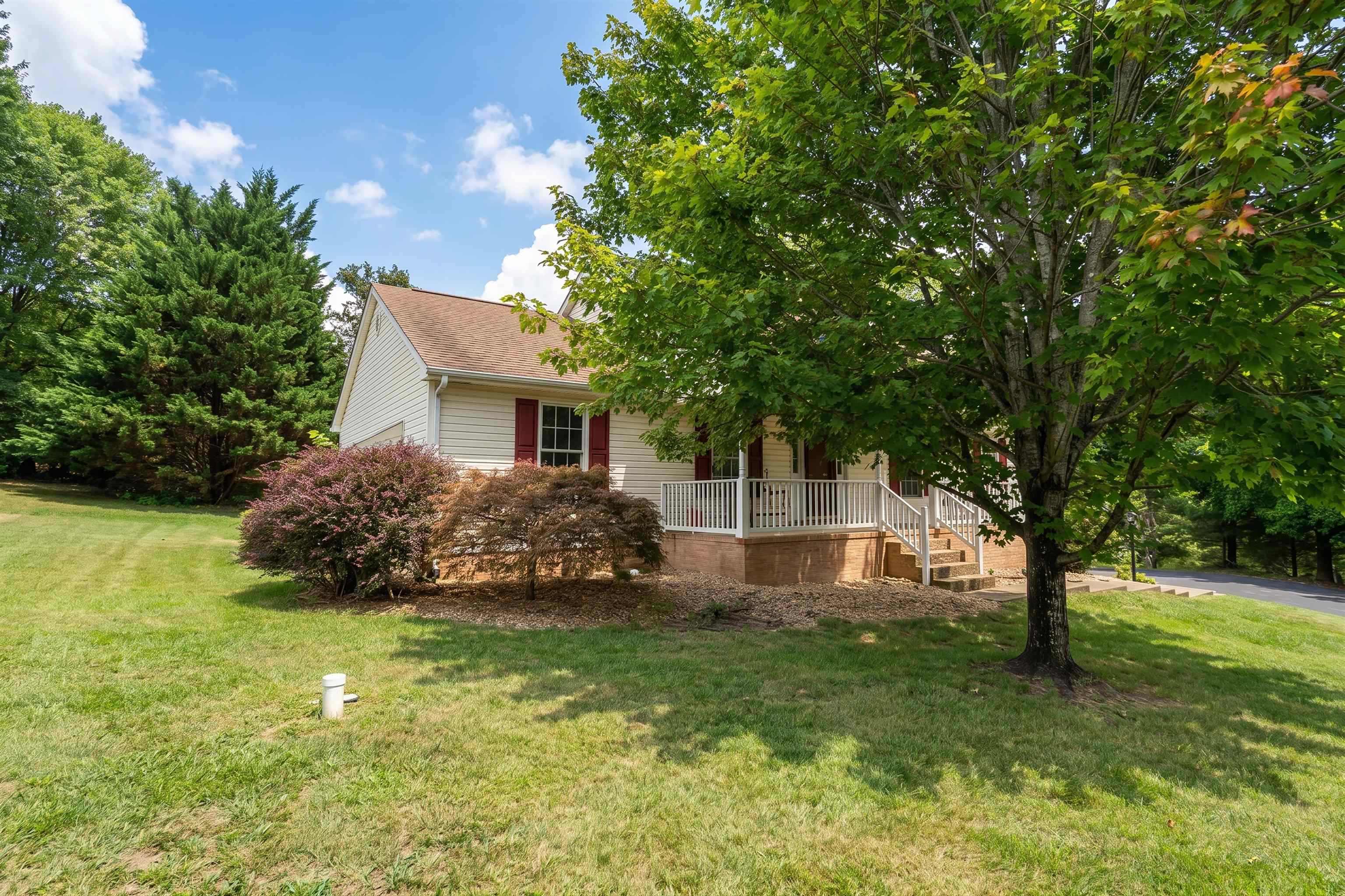 30 LOST POND CT