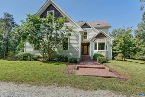Photo of 140 Lynx Farm Ln, Charlottesville, VA 22903 (MLS # 668858)