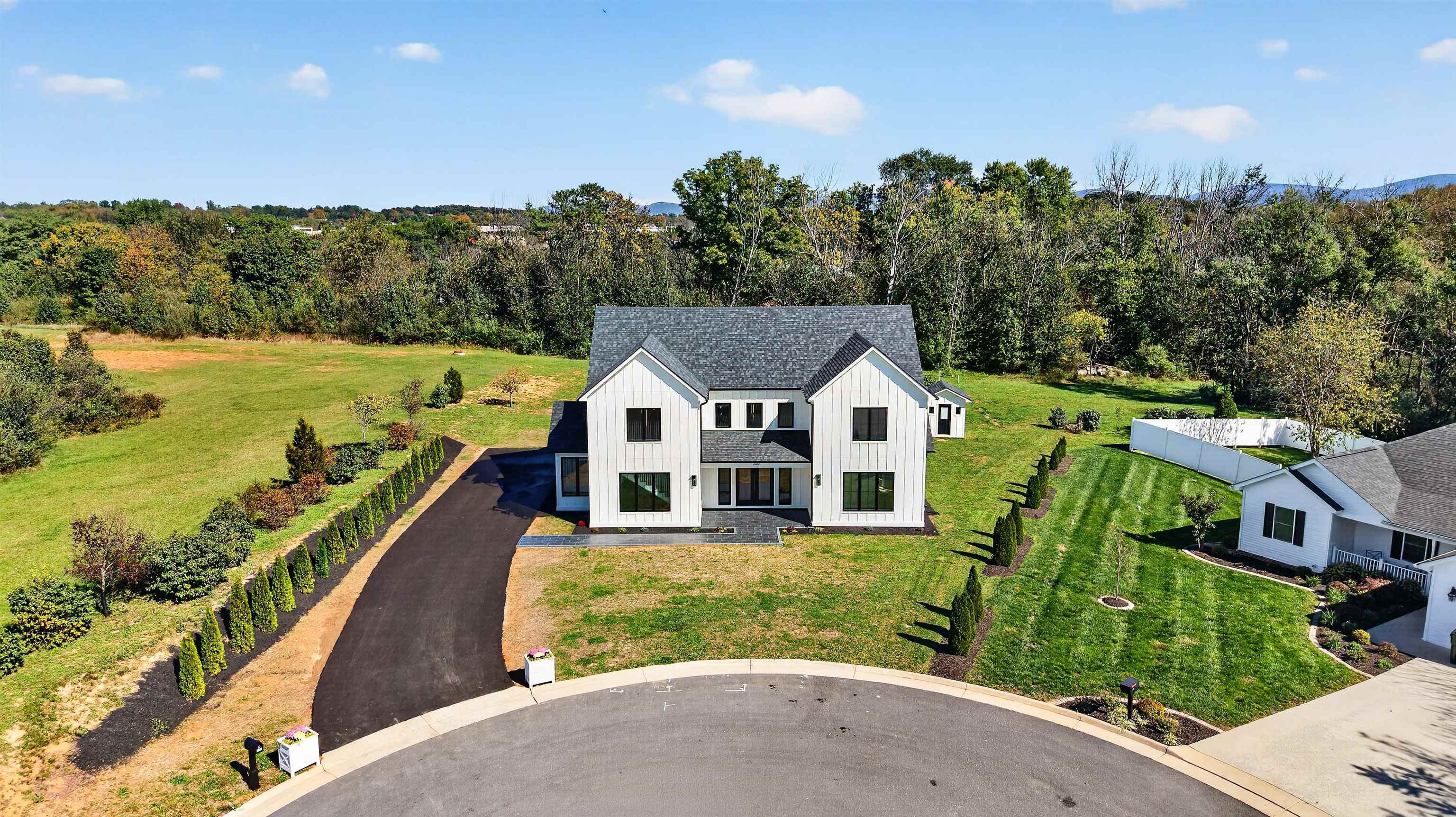 200 GRAY DR