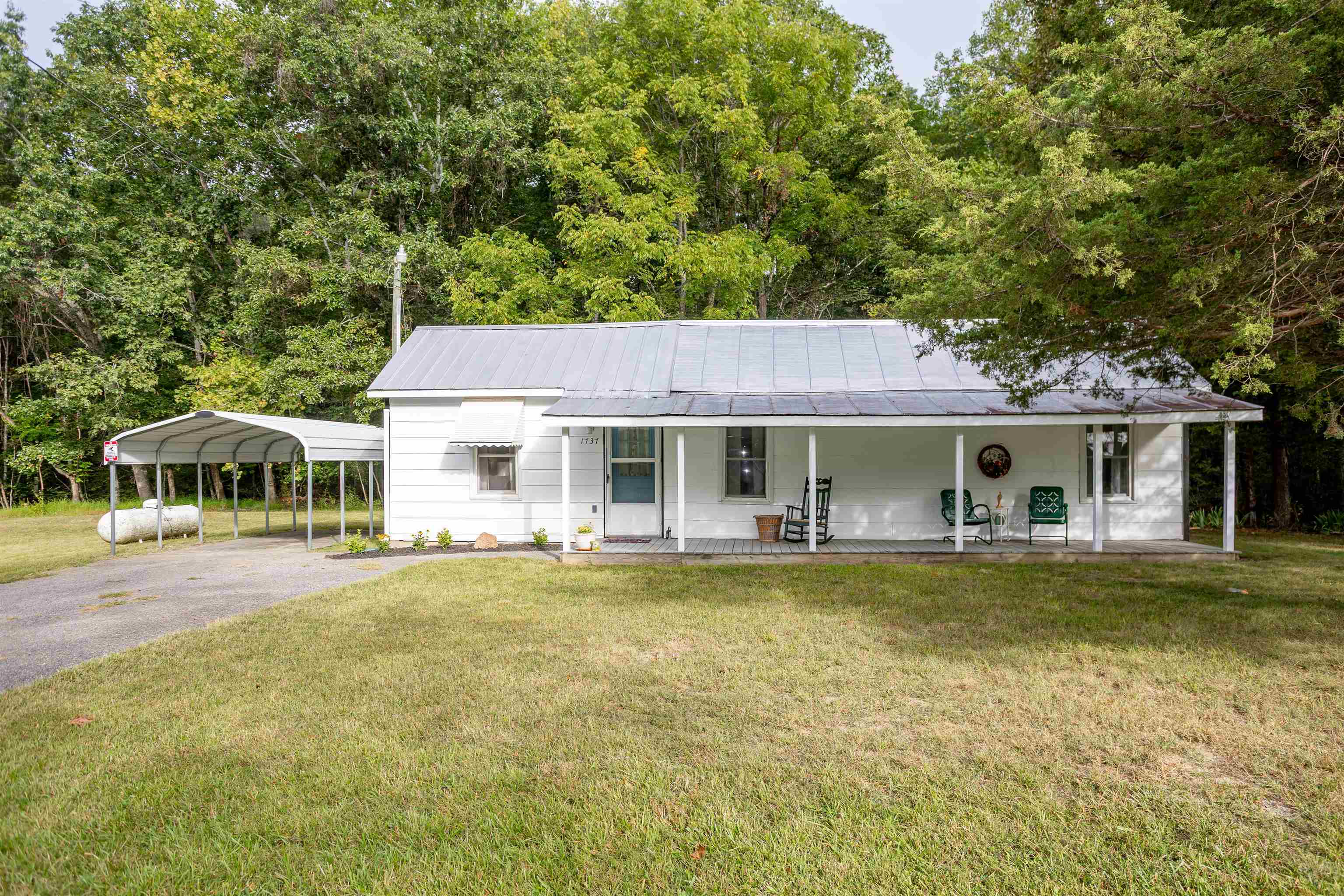 1737 LITTLE RIVER RD
