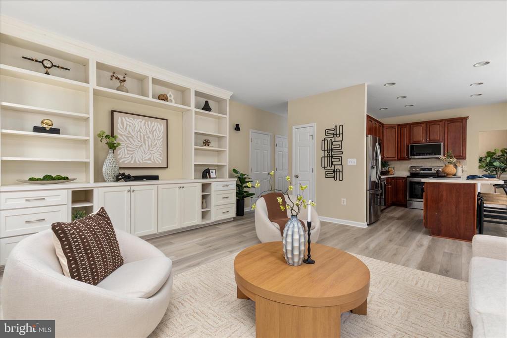 6118 OLIVERA AVE