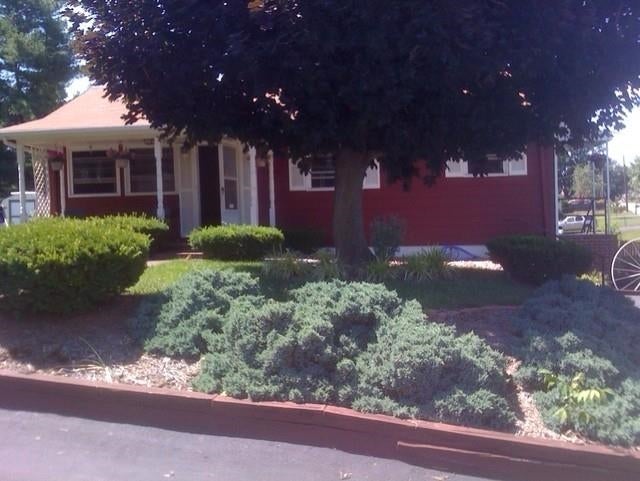 2301 PARK HILL RD