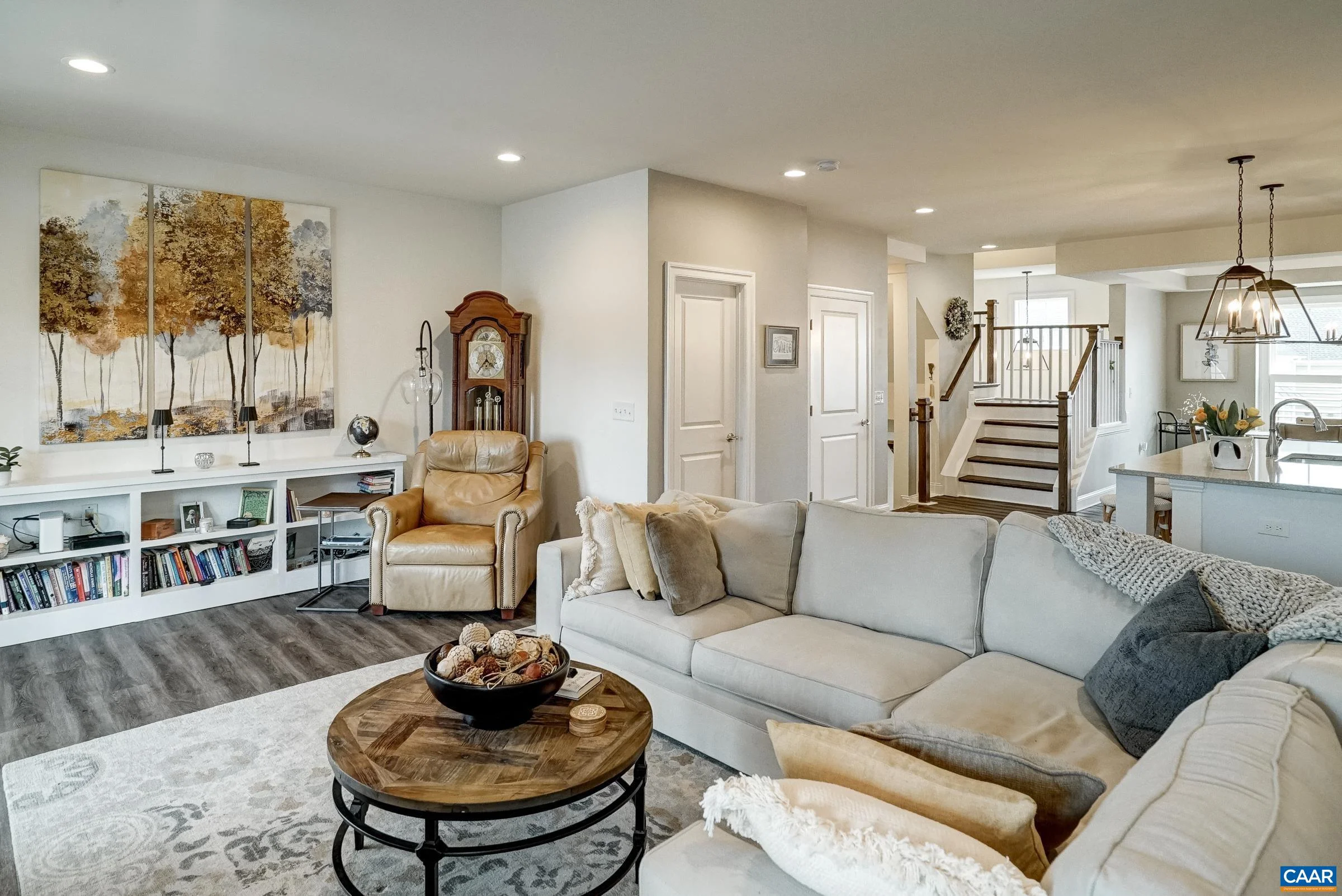 5457 Golf Dr