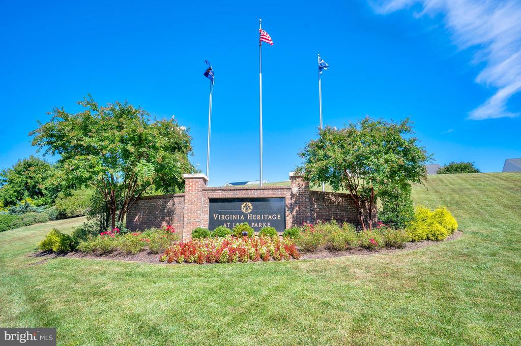 Fredericksburg, Virginia 22407, United States, 4 Bedrooms Bedrooms, ,4 BathroomsBathrooms,Residential,Active,247169