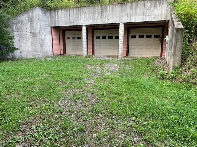 12002 JACKSON RIVER RD