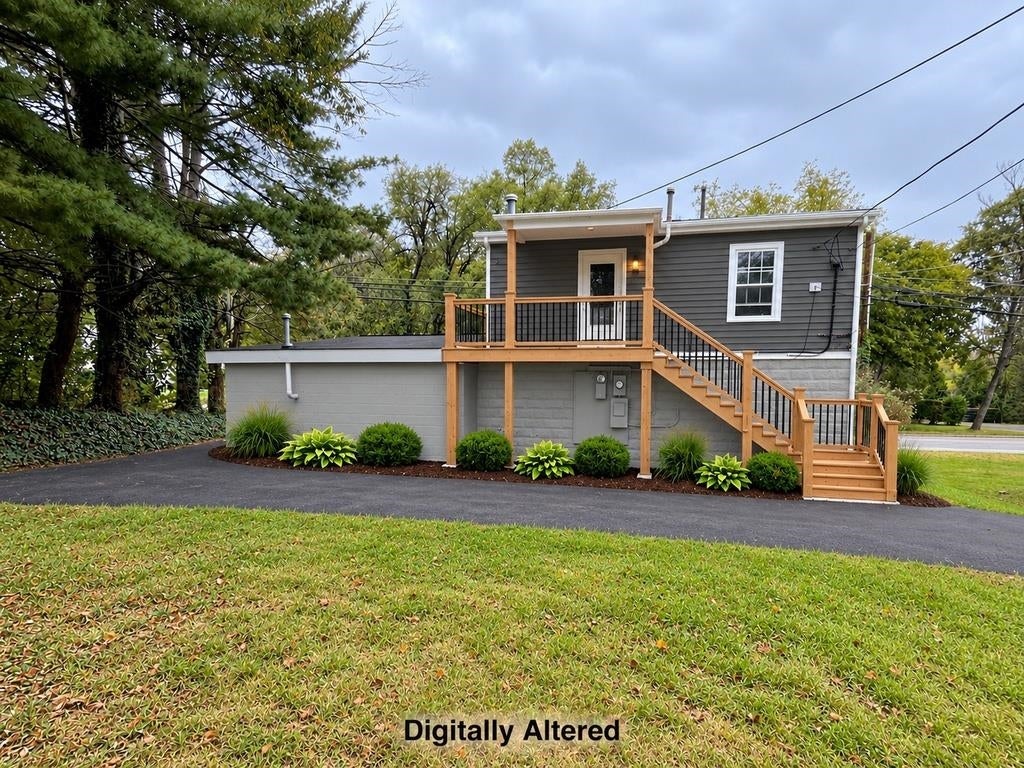 1432 LYNDHURST RD