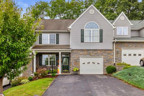 Photo of 67 Villa View Dr, Staunton, VA 24401 (MLS # 669678)