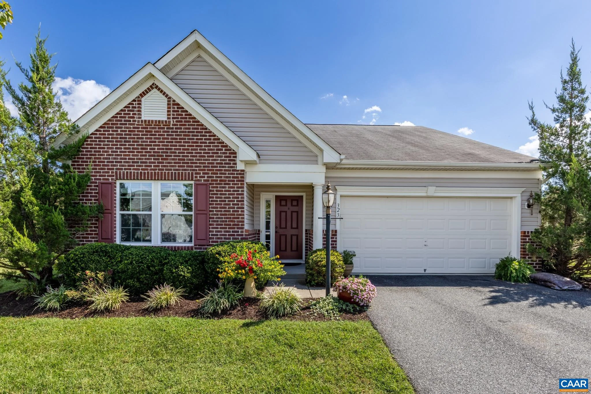 323 Elizabeth Dr
