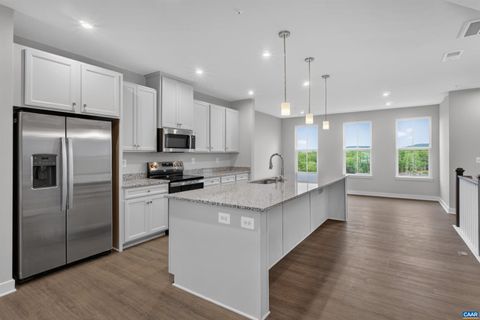 4068B PERSEUS LN Charlottesville VA 22901