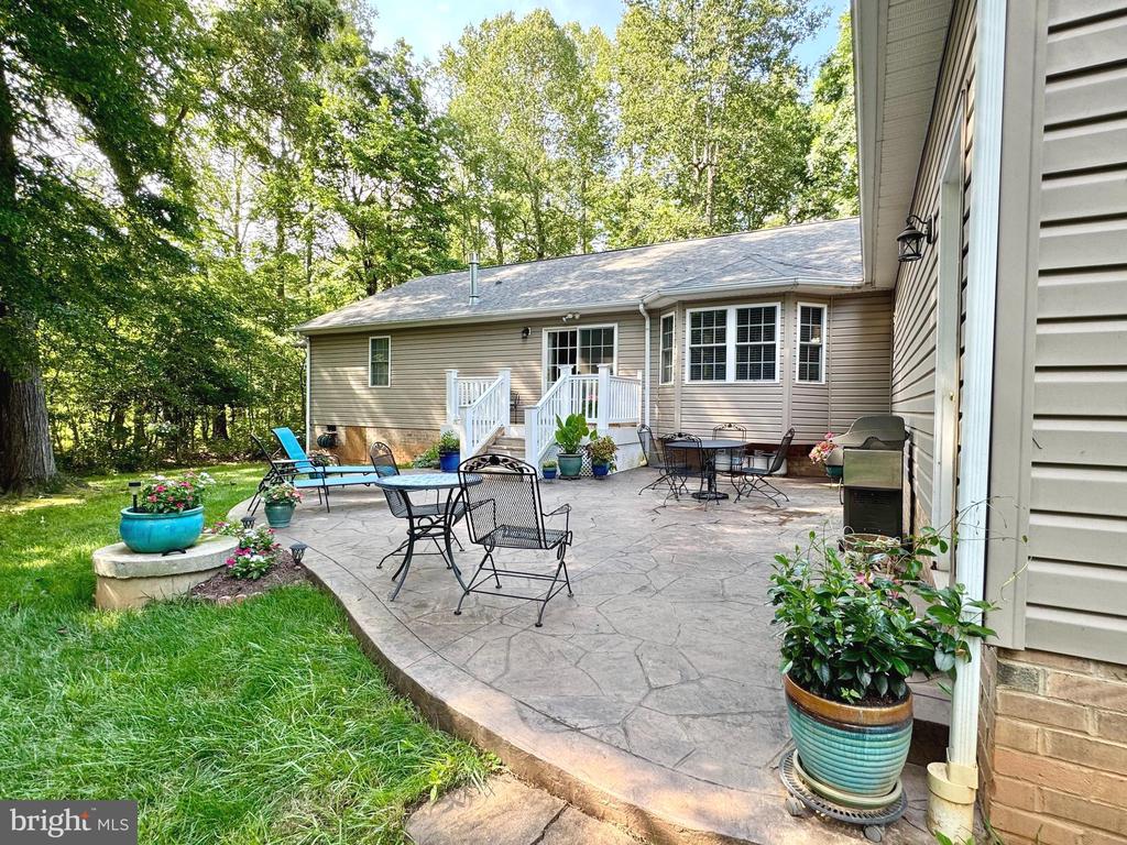 Rhoadesville, Virginia 22542, United States, 3 Bedrooms Bedrooms, ,2 BathroomsBathrooms,Residential,Pending,162408