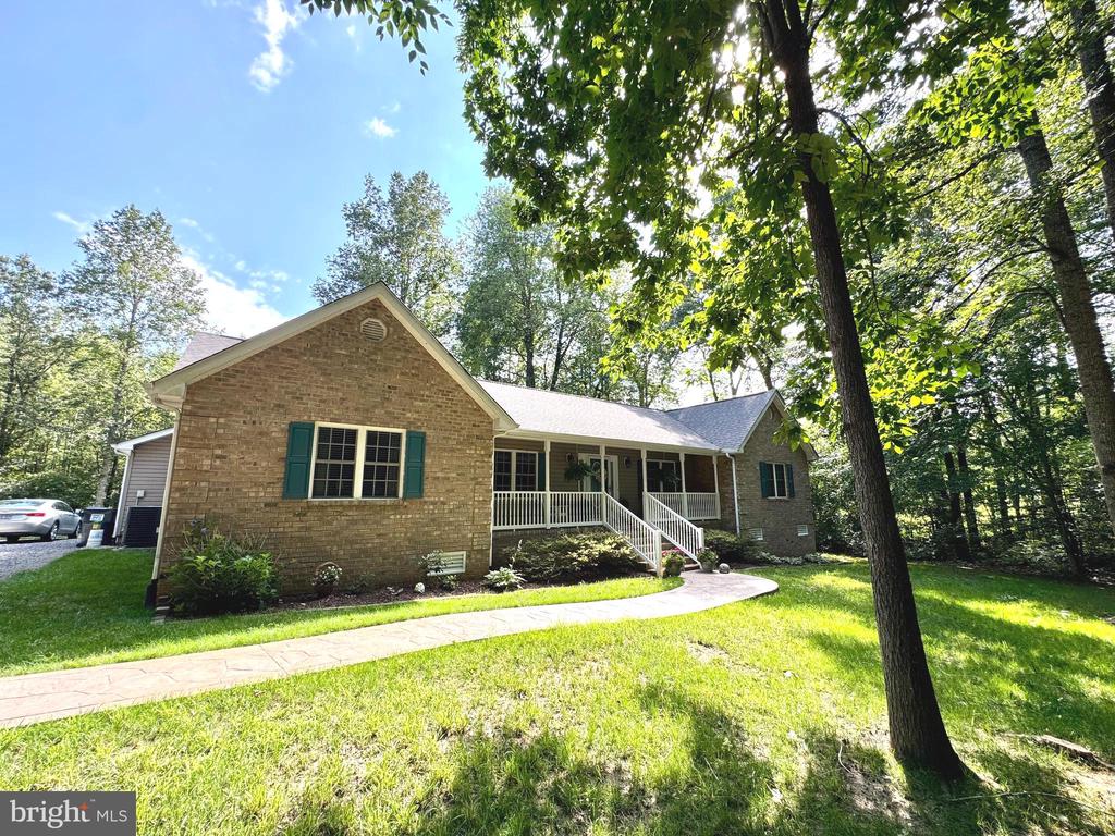 Rhoadesville, Virginia 22542, United States, 3 Bedrooms Bedrooms, ,2 BathroomsBathrooms,Residential,Pending,162408