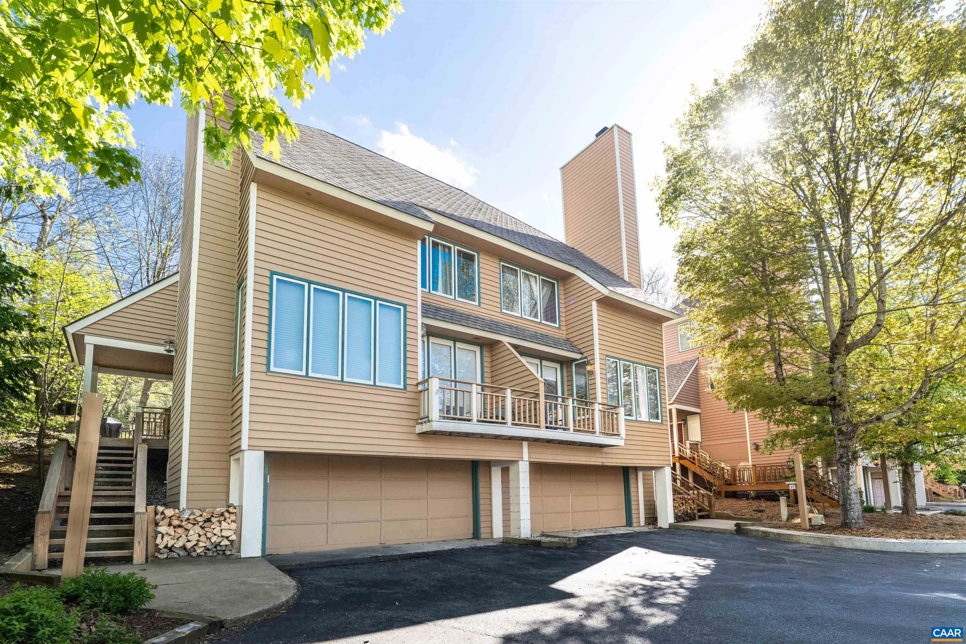 17 Ivy Glen Ln