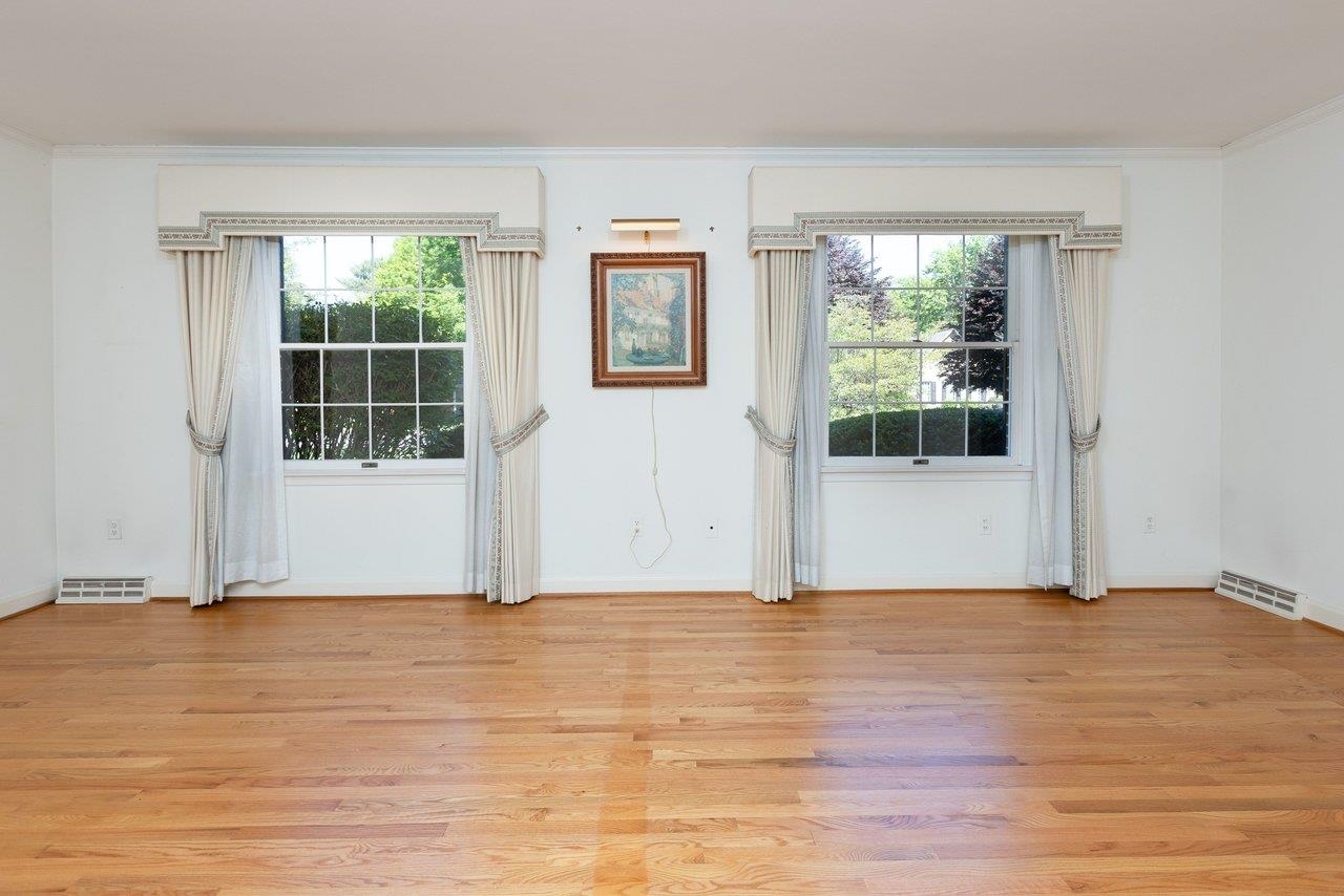 1270 NOVA DR