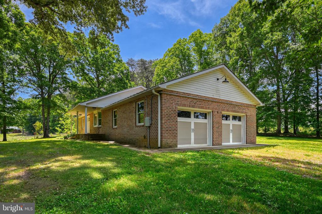 321 WILLOW OAK LN