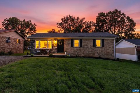 Photo of 212 Westgate Rd, Verona, VA 24482 (MLS # 669890)