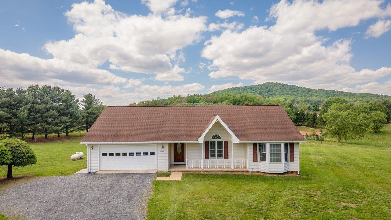 2220 PINEWOODS RD