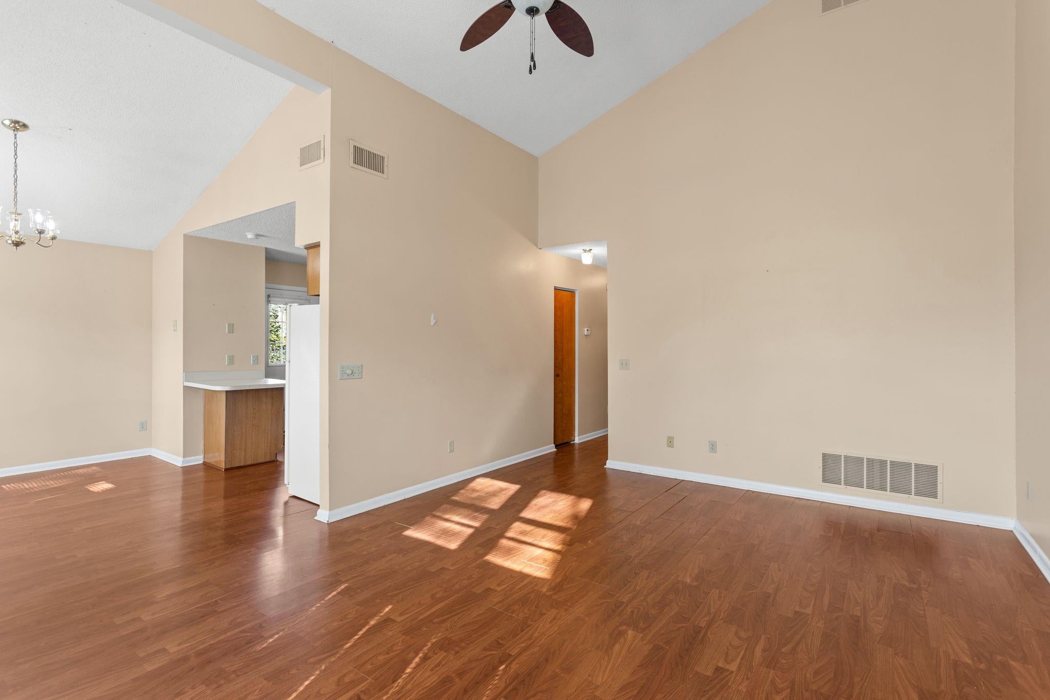 1175 ROSEDALE DR