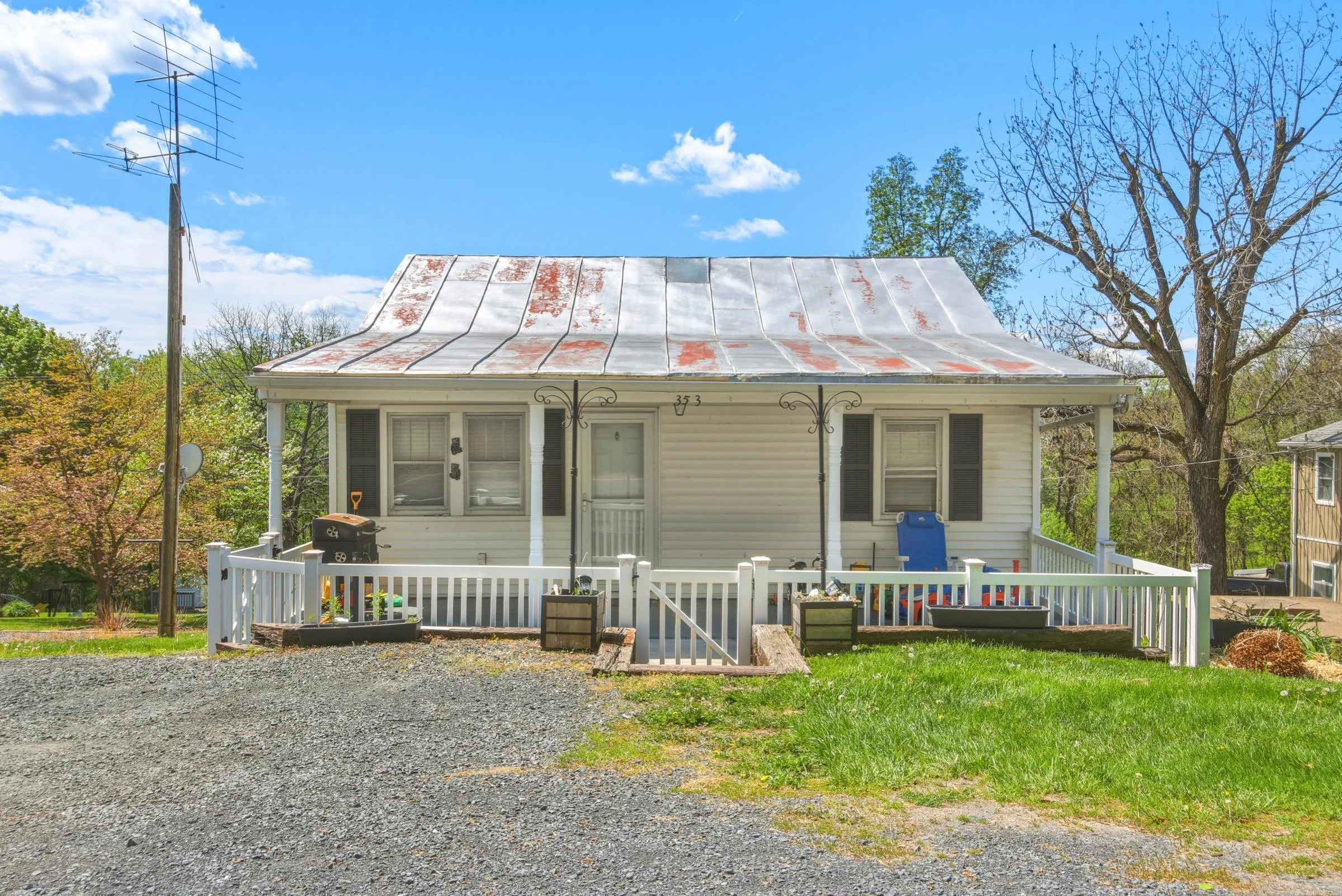 353 Turkey Knob Rd, Quicksburg, VA, 22847