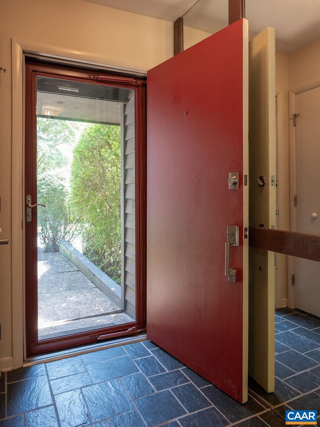 116 BLITHE CT