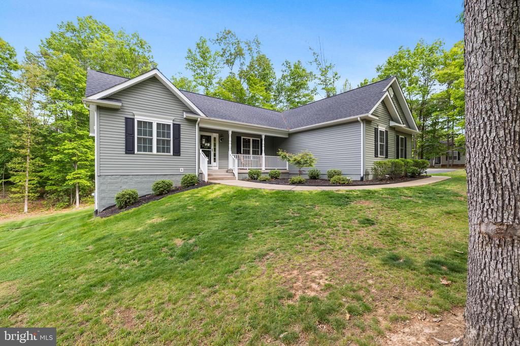 132 PINEHURST DR DR