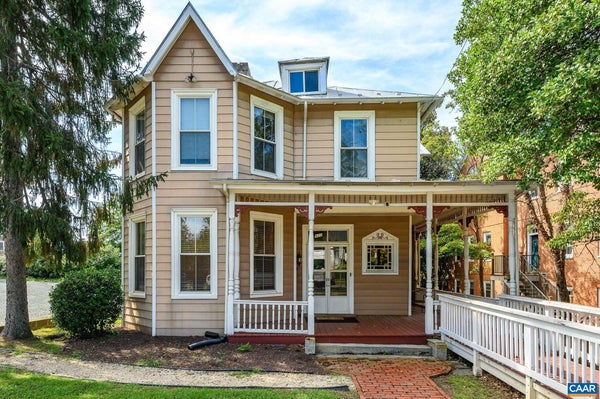 922 E JEFFERSON ST, CHARLOTTESVILLE, VA 22902 - Image de42c4e185f39a94045e7700a8bec76d/3673531493